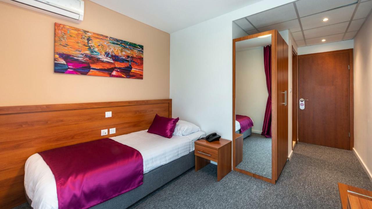 Hotel Komodor Ντουμπρόβνικ Εξωτερικό φωτογραφία